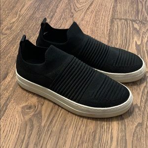 Madden girl stretchy shoe